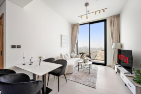 VayK - Bright and Stylish 1 BD Apartment in JVC
